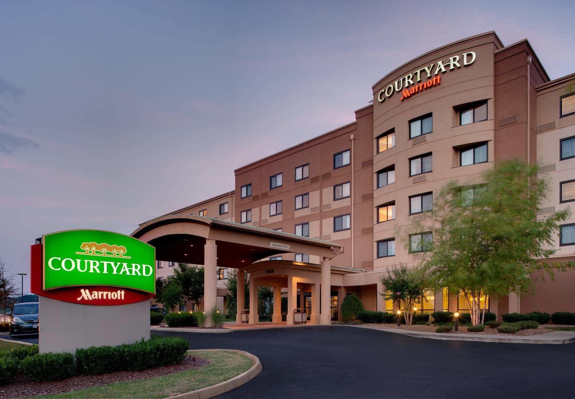 Courtyard Bristol Hotel Exterior foto